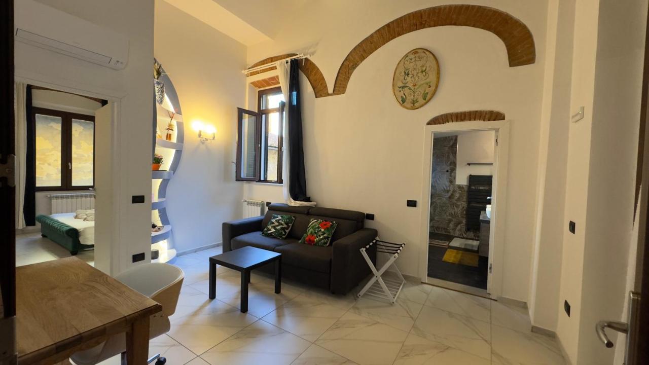 Suite Stylish & Cozy Apartment In The Heart Of 피렌체 외부 사진