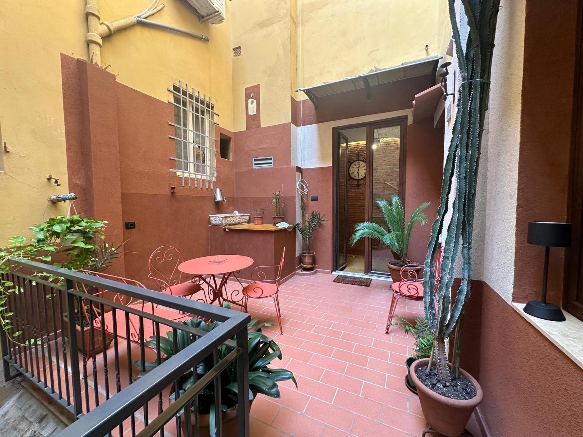 Suite Stylish & Cozy Apartment In The Heart Of 피렌체 외부 사진